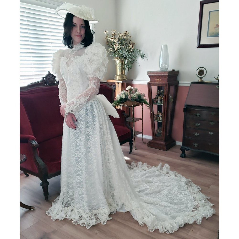 Lace with Beading Wedding Dress
